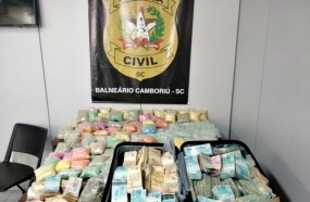 Polícia desmantela organização responsável pelo tráfico de drogas sintéticas 