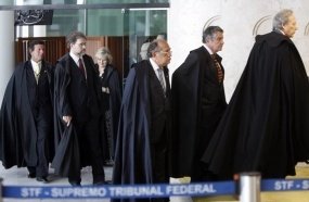 Comissão rejeita proposta sobre impeachment de ministros do Supremo