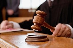 Condenada mulher que matou filha recém-nascida por causa do choro