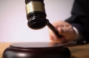 Mulher é condenada por receber pensão do irmão falecido 