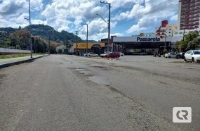 Prefeito assina ordem de serviço para recuperar Avenida Beira Rio 