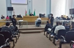 Condenado marido de cartomante que contratou atirador para matar uma mulher