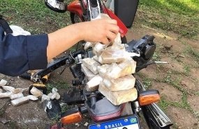 PRF localiza cocaína escondida em compartimentos secretos de motocicleta 