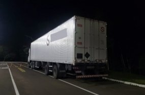 PM Rodoviária recupera semirreboque de caminhão tomado de assalto