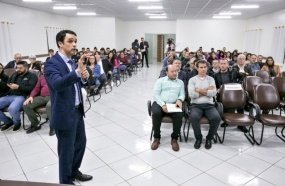 Audiência debate implantação de escola cívico-militar em Herval d’Oeste