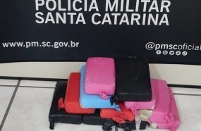 PM localiza 12 kg de crack escondidos em tanque de combustível de carro 