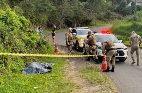 Dois homens são baleados e um morre após desentendimento em boate