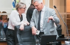 Deputados criticam governo por recusar devolução do dinheiro do Ministério dos Transportes