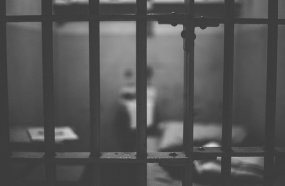 Justiça condena homem que engravidou enteada de 12 anos 