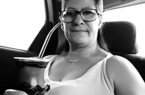 Mulher é morta a facadas dentro de casa em Campos Novos