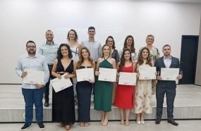 HUST e Unoesc certificam novos especialistas em residência médica