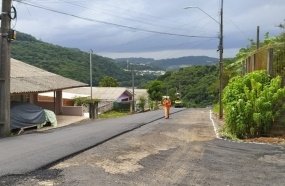 Obras de pavimentação são retomadas no bairro Morada do Sol  