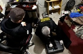 PF prende homem em Herval d´Oeste por armazenar e compartilhar imagens de abuso infantil