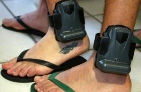 Apenado deve sofrer sanções por mais de 150 violações da tornozeleira eletrônica
