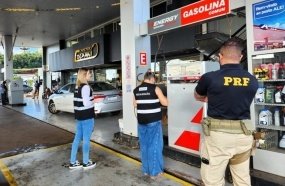 PRF e Procon autuam postos suspeitos de abuso nos preços dos combustíveis 