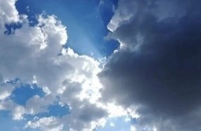 Início de semana com sol entre nuvens e chuva isolada em SC