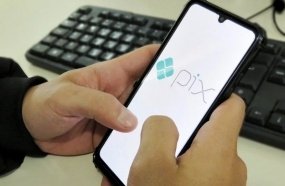 EUA atacam o Pix e ameaçam taxar produtos brasileiros em 25%