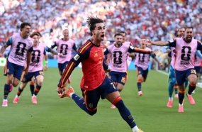Espanha vence Argentina na prorrogação e conquista Copa do Mundo