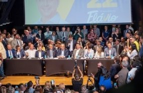 Jorginho Mello participa de reunião do PL com Flávio Bolsonaro em Brasília