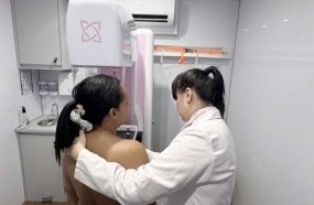 Carretas da Saúde da Mulher completam um ano com 25 mil exames agendados