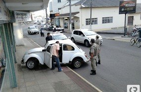 Motorista fica sem freio e consegue manobra para evitar colisão