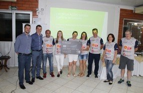 Sicredi entrega R$ 10 mil em ações sociais em Luzerna