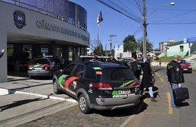 Polícia apreende documentos na Câmara de Vereadores de Caçador