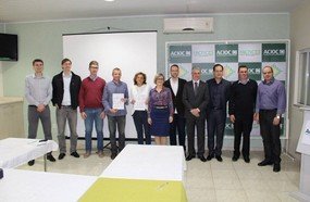 Candidatos a prefeito de Luzerna recebem Documento Voz Única