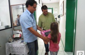 Rádio Nova Líder atende pedidos de cartinhas ao Papai Noel