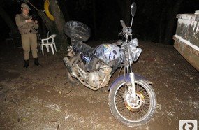 Motocicleta furtada é encontrada abandonada em Herval