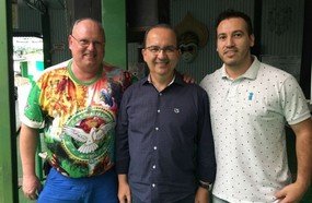 Jorginho Mello reúne-se com representantes do carnaval