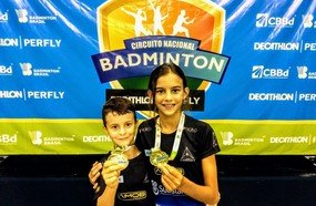 Alunos do Conexão são campeões da Copa do Brasil de Badminton