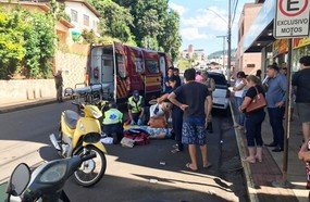 Colisão entre motos deixa mulher com fratura exposta em Herval