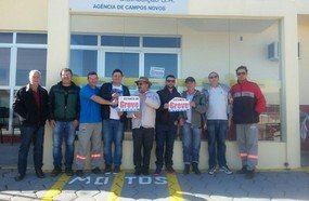 Trabalhadores da Celesc entram em greve por tempo indeterminado