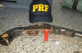 PRF apreende arma com homem que agrediu e ameaçou esposa