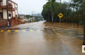 Ruas ainda estão alagadas em Lacerdópolis