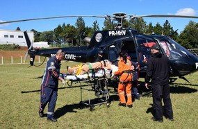 Idosa morre após ter corpo queimado ao acender fogo com álcool