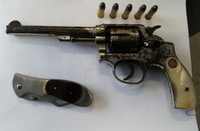 Homem é preso no Chocodinho portando arma na cintura