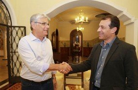 Pinho Moreira e governador eleito iniciam processo de transição