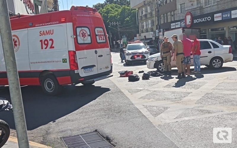 Motociclista fica ferido após colisão no centro de Joaçaba 