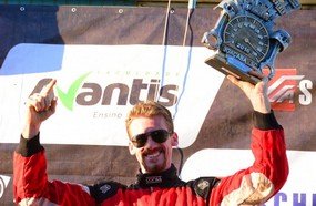 Fausto De Lucca vence e amplia vantagem na liderança