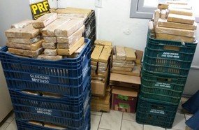 PRF apreende quase 400 kg de maconha em pneus de carreta