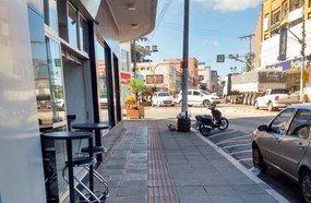Antonello sugere alteração na lei para permitir mesas e cadeiras nas calçadas