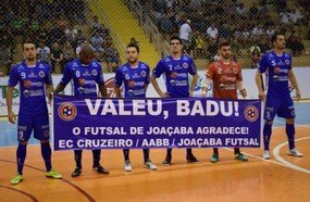 Joaçaba Futsal presta homenagem a torcedor que faleceu