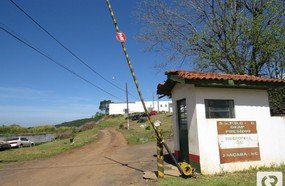 Detentos serram grades e tentam fugir do presídio de Joaçaba