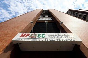 Estado tem 30 dias para retomar repasses aos municípios