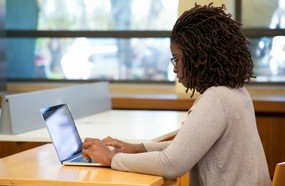 Prorrogadas inscrições para o programa de bolsas universitárias