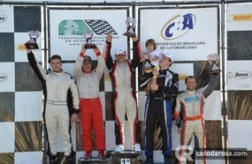 Michel Giusti vence em Curitiba e lidera Campeonato Paranaense de Marcas