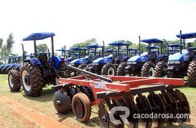 Municípios atingidos pela estiagem são beneficiados com equipamentos agrícolas 
