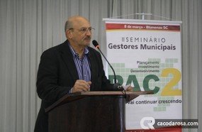Volpato contesta informação de que meio-oeste vá ficar de fora da Ferrovia do Frango